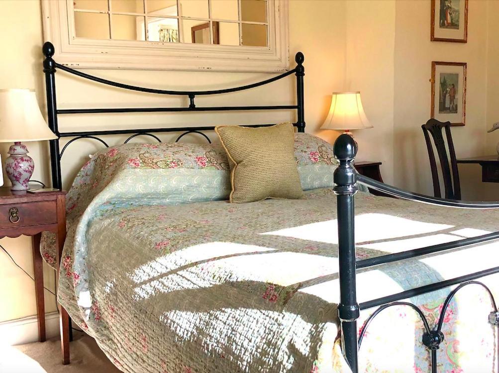 Farthings Country House Hotel & Restaurant Tunton Taunton Room photo